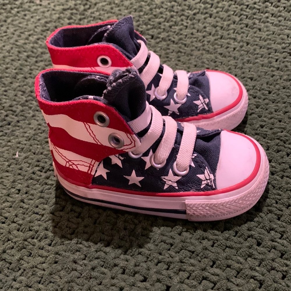 Converse All Star American flag chucks. Toddler size 4.